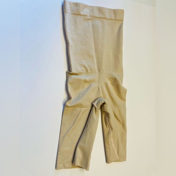 SPANX high waist girl short thigh shaper Slimmer Shapewear beige Size Small - Picture 1 of 7